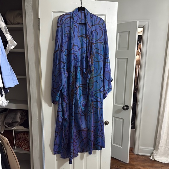 Blue Swim Coverup Kimono for Poolside Elegance - Picture 2 of 5